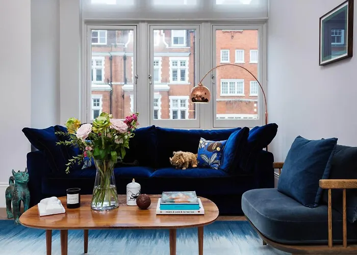 Veeve - Gateway To Notting Hill